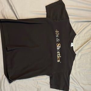 Men’s Medium 40s & Shorties classic black tee